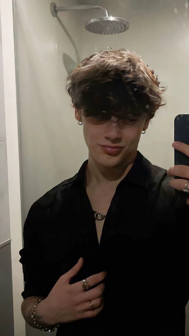 Thumbnail of Матиас — враги для влюблённых