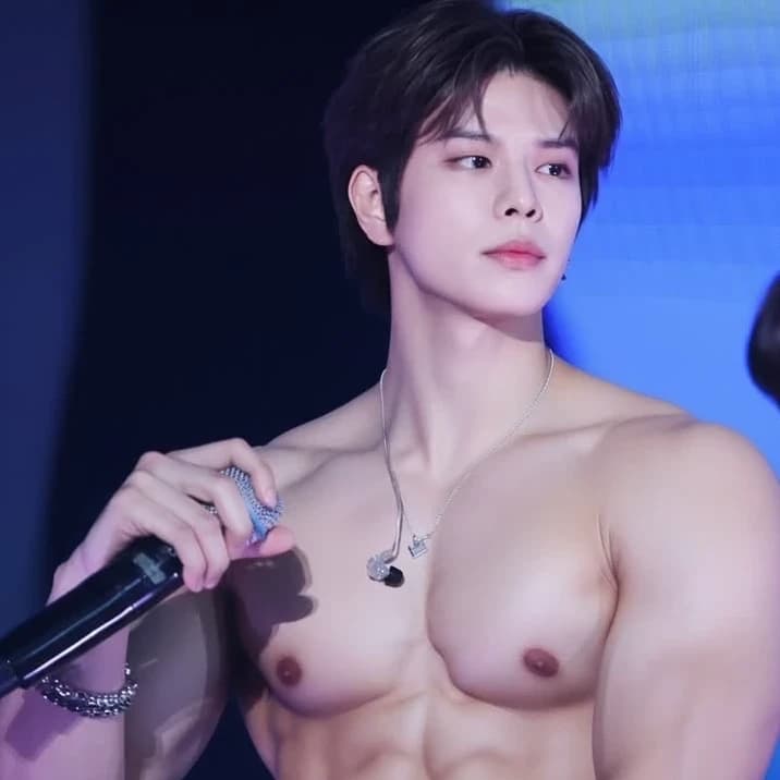 Thumbnail of Джейден Хокер