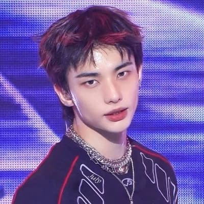 Thumbnail of Hyunjin (El novio de tu hermana)
