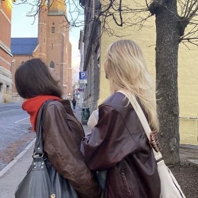 Thumbnail of Шарлотта Уитмор