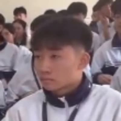 Thumbnail of Чу Ту Лок Фук пьет лед