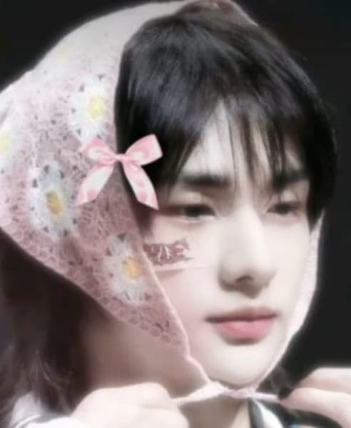 Thumbnail of Хёнджин