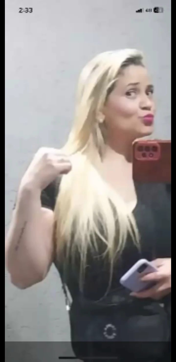 Thumbnail of Mi esposa Romina muy zorra 
