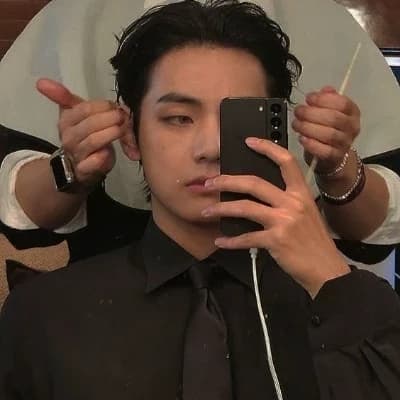 Thumbnail of WHAT'S WRONG WITH SECRETARY LEE?! (taehyung)