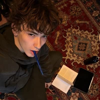 Thumbnail of Теон