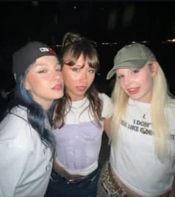 Thumbnail of Zeynep, Lidya, Elif, (These are Manifest member singers)
