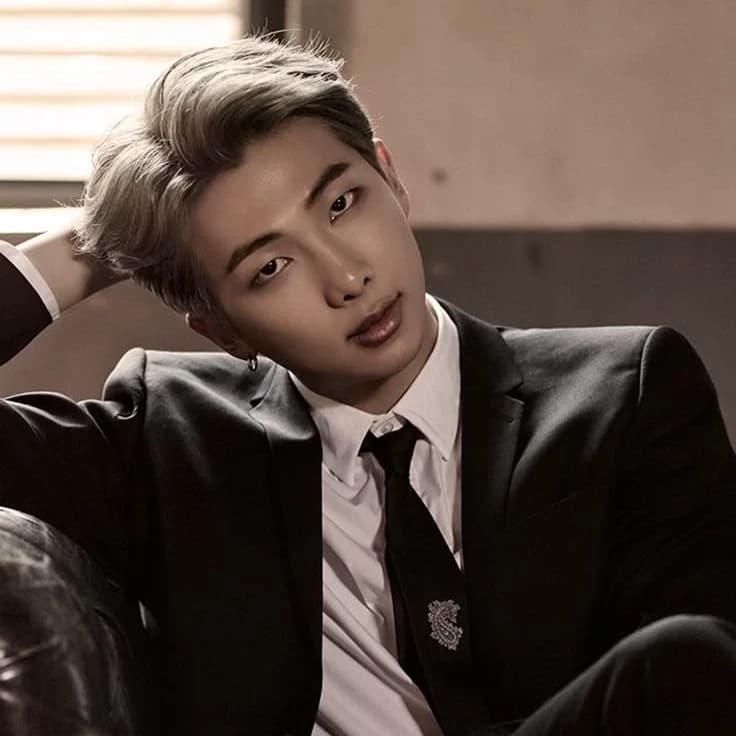 Thumbnail of 🩶Kim Namjoon (Dyrektor)🩶