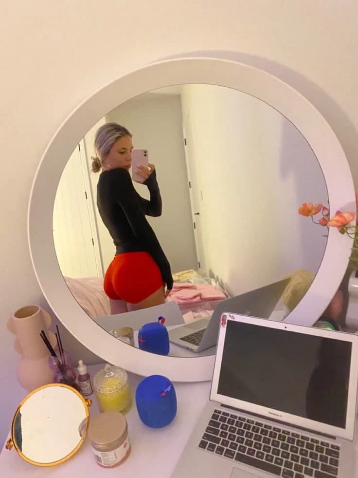 Thumbnail of Эмили