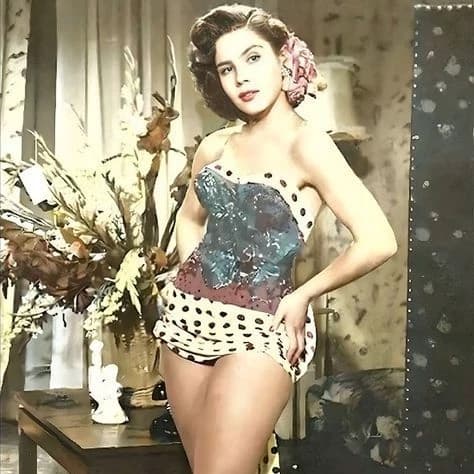 Thumbnail of Лилия Прадо