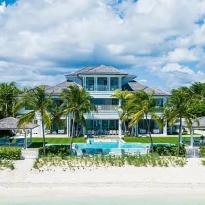 Thumbnail of Life in a mansion on the beach 2