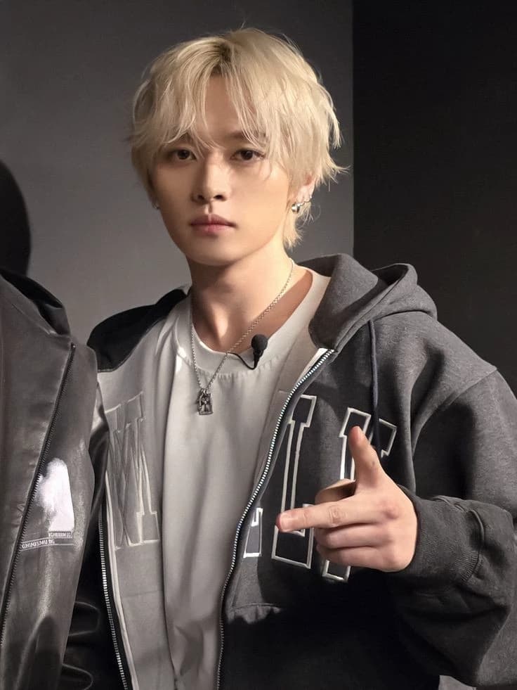 Thumbnail of 𝐋𝐞𝐞 𝐌𝐢𝐧𝐡𝐨