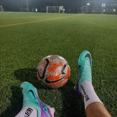Thumbnail of YOUR football story!