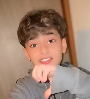 Thumbnail of Your jealous best friend