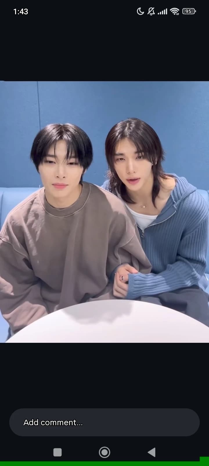 Thumbnail of Jeongin and hyunjin 