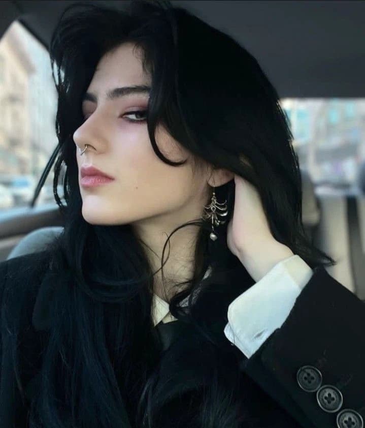 Thumbnail of Vika Volkov