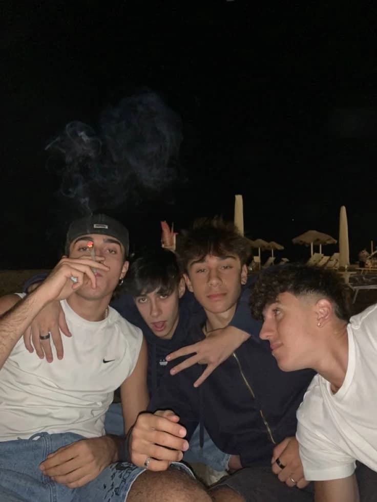 Thumbnail of Плохие парни 🔫