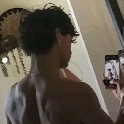 Thumbnail of Малачи Бартон