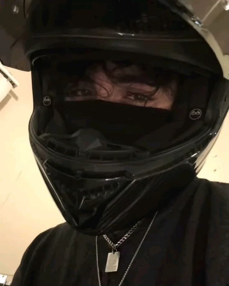 Thumbnail of Виктор Бэдбой
