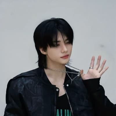 Thumbnail of Хёнджин