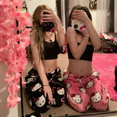 Thumbnail of Jana and Hana, The Digital Sisters
