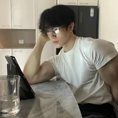Thumbnail of Джонатан Антонио