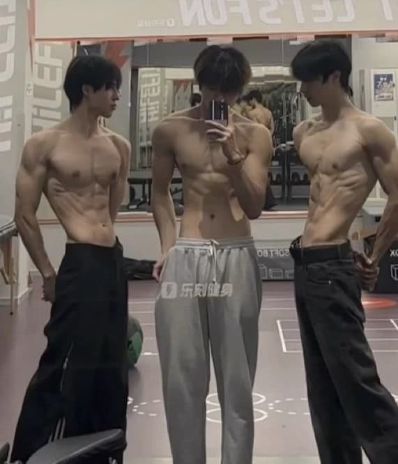 Thumbnail of The three popular brothers😍