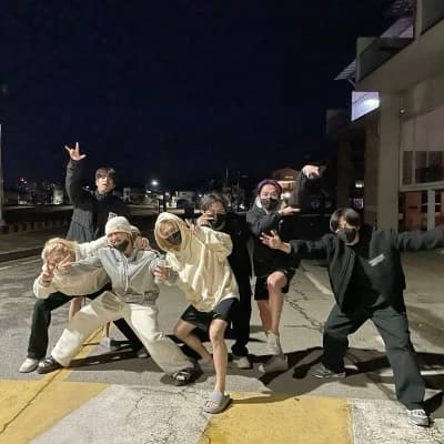 Thumbnail of Stray kids estába borracho y tu llegaste y.... 