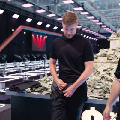 Thumbnail of Мистер Бест