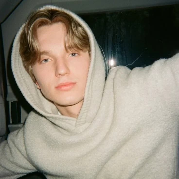 Thumbnail of Брейден Эллиот
