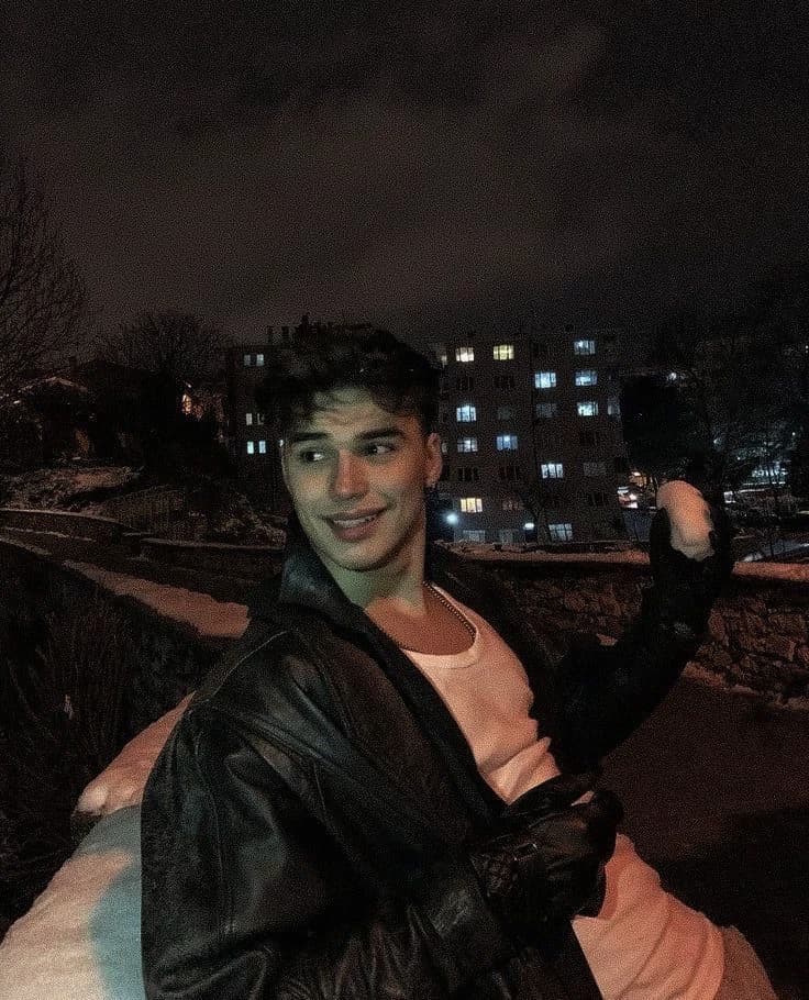 Thumbnail of Зейн Уокер