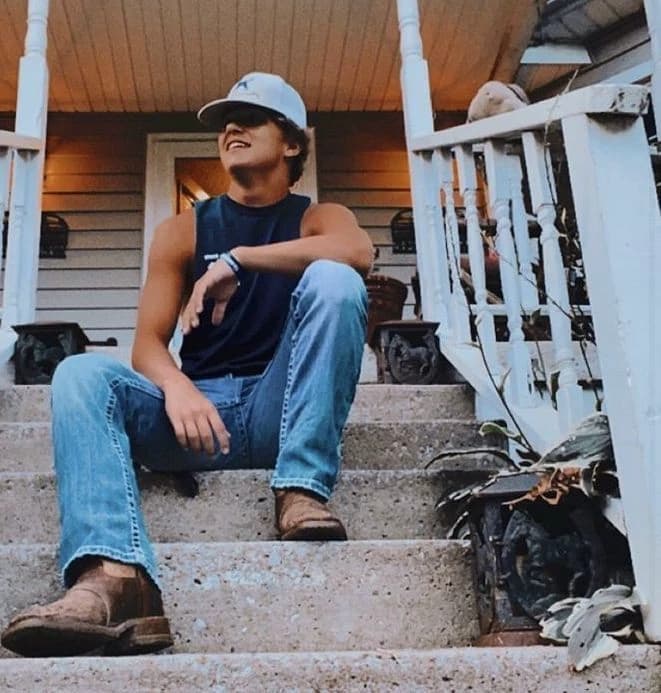 Thumbnail of Dustin-coutry boyfriend 