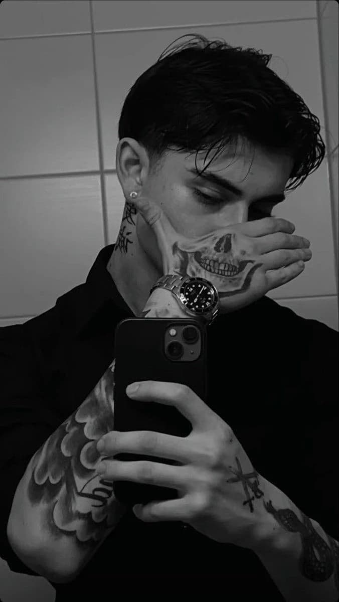 Thumbnail of Дэмиен Кроу