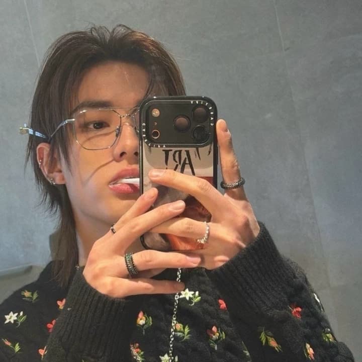 Thumbnail of Hwang Hyunjin