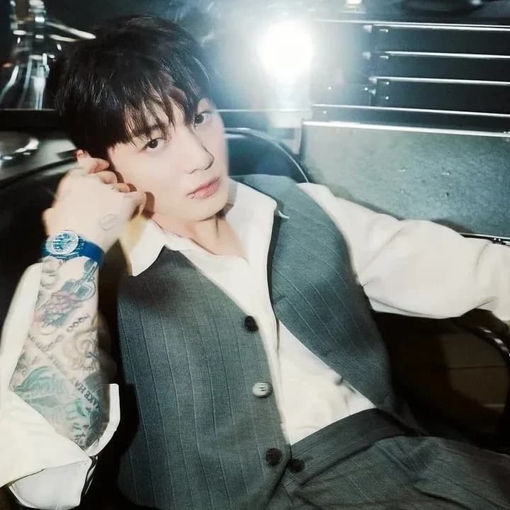 Thumbnail of Jeon Jungkook between blood and promises