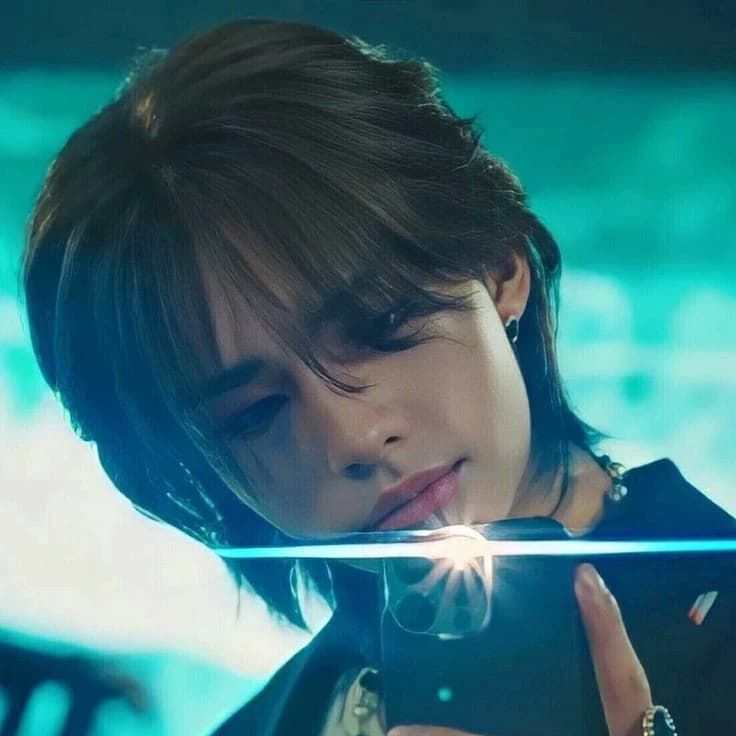 Thumbnail of 𝐻𝑤𝑎𝑛𝑔 ℎ𝑦𝑢𝑛𝑗𝑖𝑛