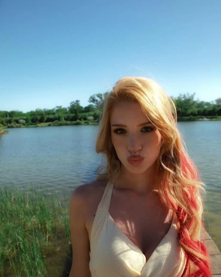 Thumbnail of Тау