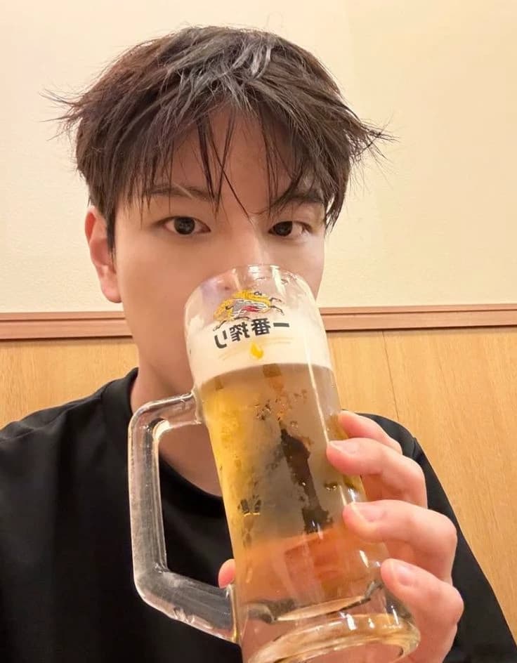 Thumbnail of Kim seungmin (Femboy baseballer)