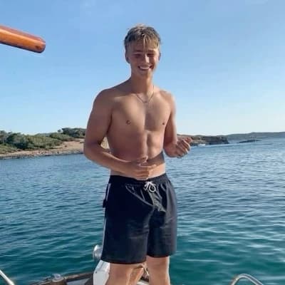 Thumbnail of Тадео Лингхит