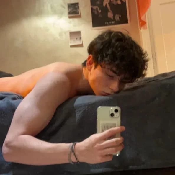 Thumbnail of Оливер