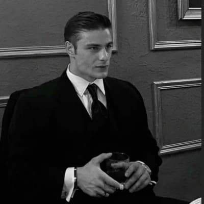 Thumbnail of Директор Дэниелс