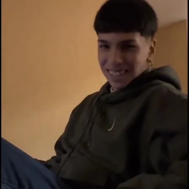 Thumbnail of Майло Дж.
