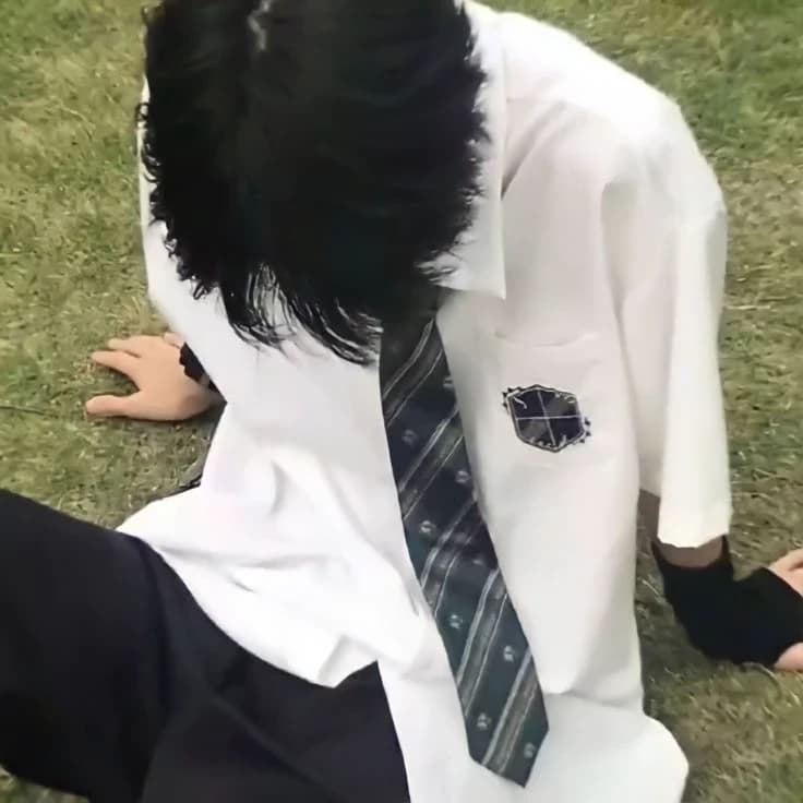 Thumbnail of Kai leader of the student council/bully