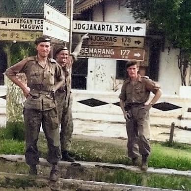 Thumbnail of Dutch Soldier(Fall in love?)