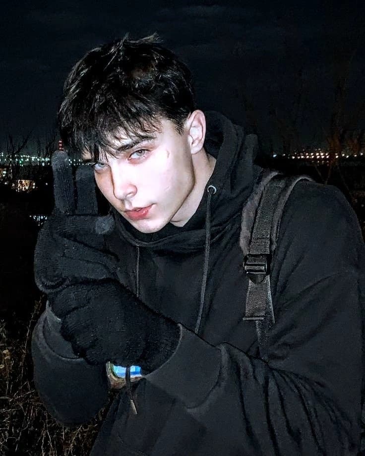 Thumbnail of Леви