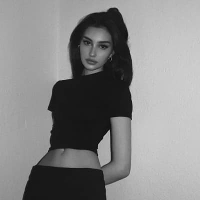 Thumbnail of Изабелла Чой