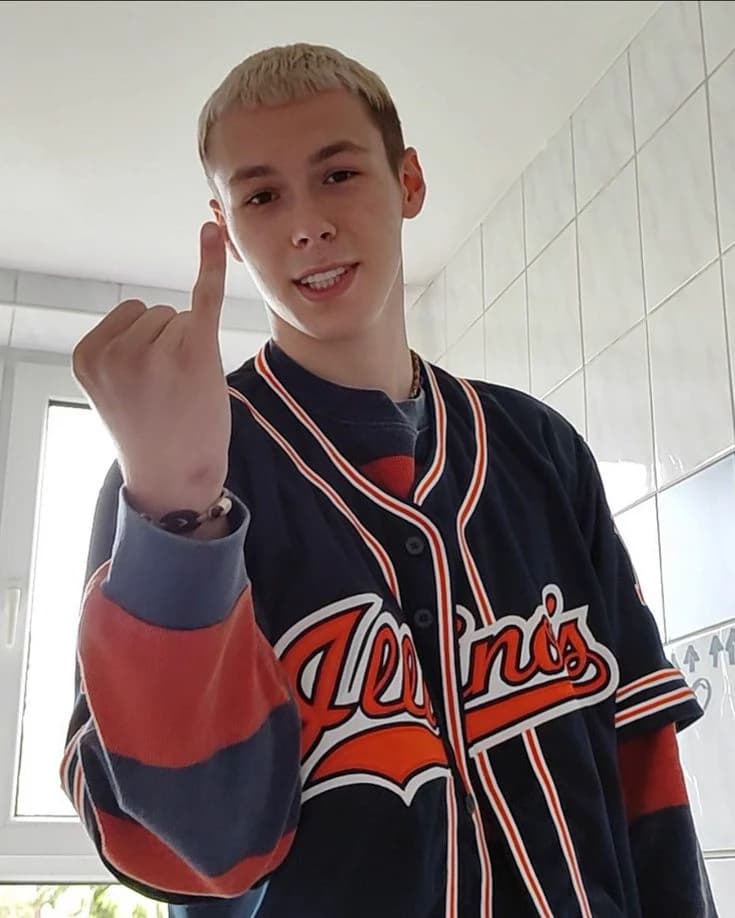 Thumbnail of Кирпич