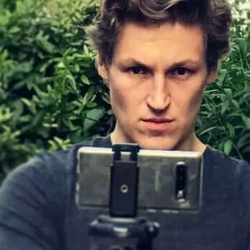 Thumbnail of Ричи Роджер