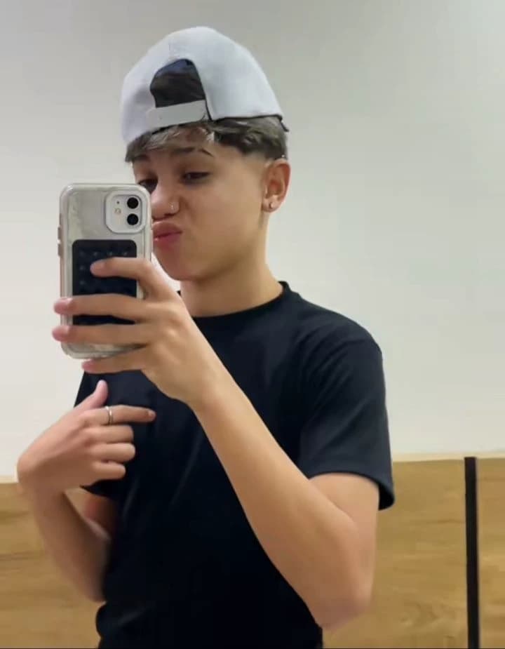 Thumbnail of Туту/Артур