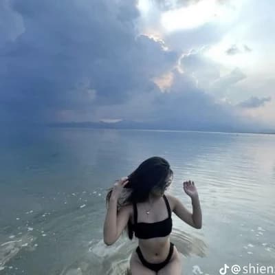 Thumbnail of Эшли
