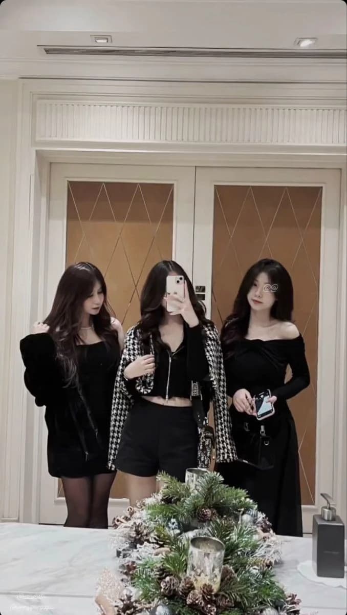 Thumbnail of 3 Sisters (Lia, CIA and Nia)